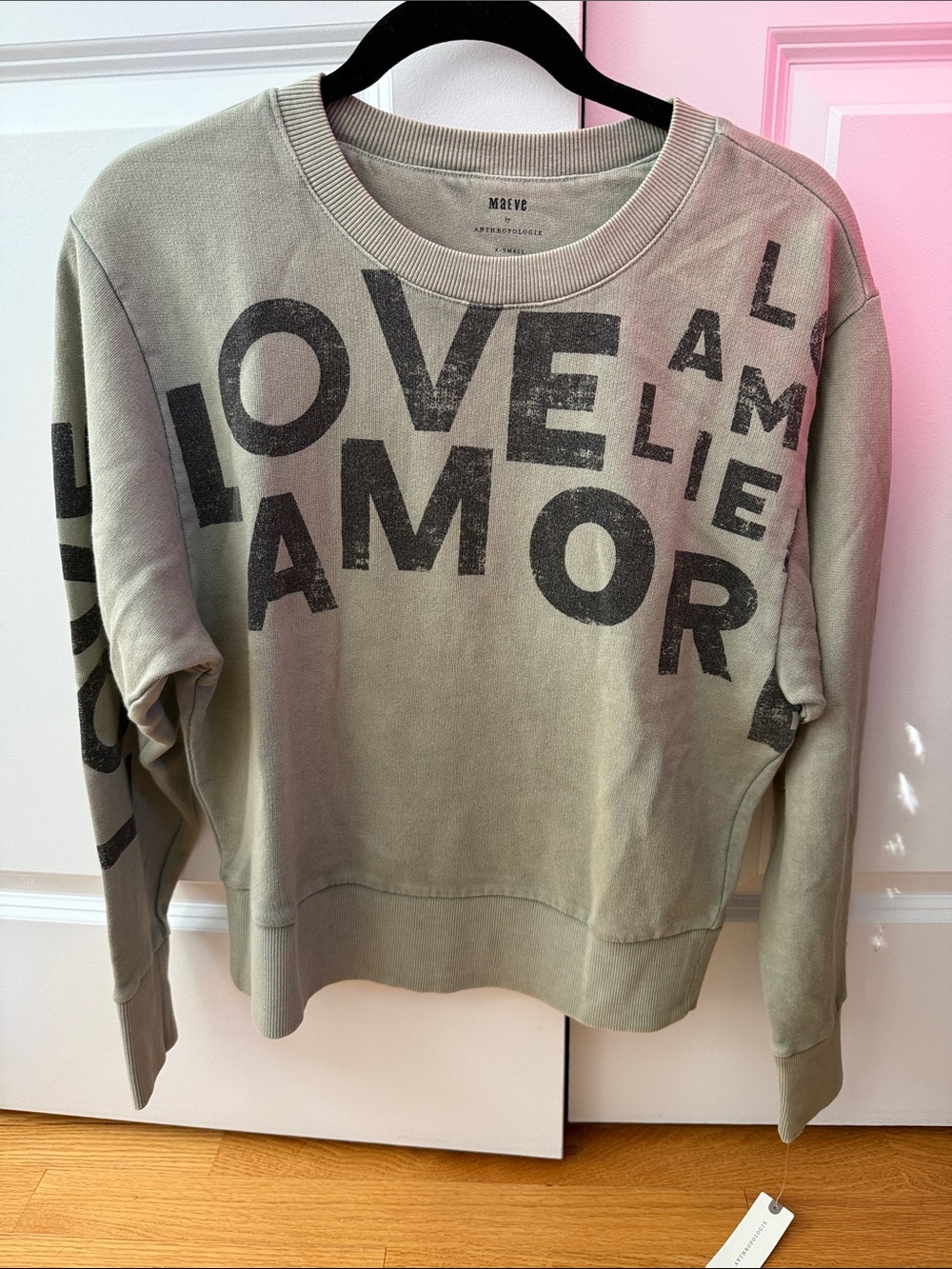 Maeve Olive 'LOVE AMOR' Graphic Crewneck Sweatshirt